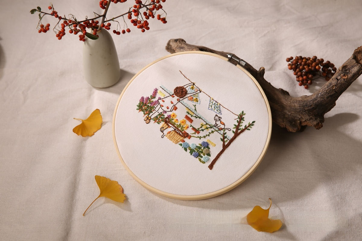 DIY Fabric Embroidery Flower And Grass Material Package Kit Sewing Kit
